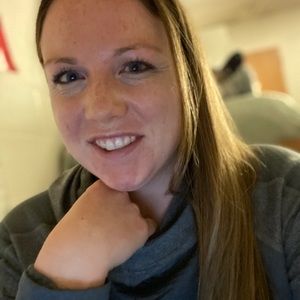 Meet your Posher, Abby